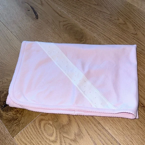 Kissy Kissy Pink New Beginnings Baby Blanket - Picture 1 of 2